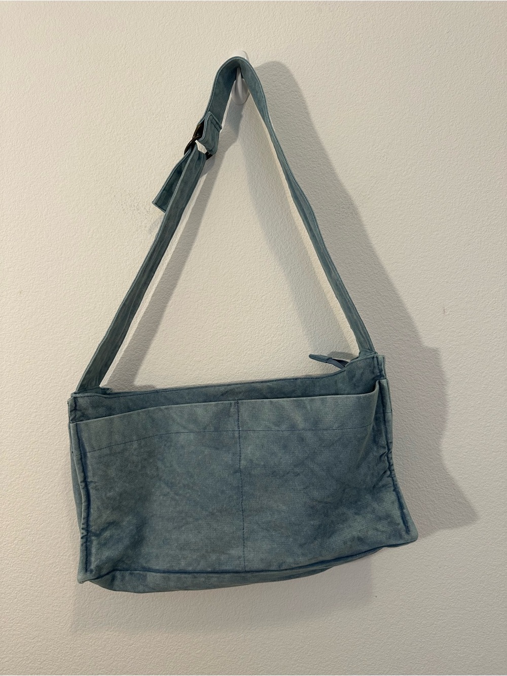 Free People Camp Crush Sling Bag Blue - Picture 4 of 7